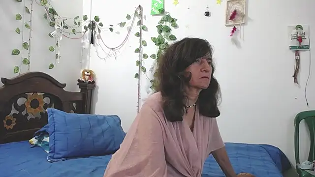 DominaLeona online show from 04/18/26, 09:59