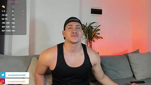 Snapshot of lucasanto_ chatting on 12/17/24, 07:29 lucasanto online show from 12/17/24, 07:29