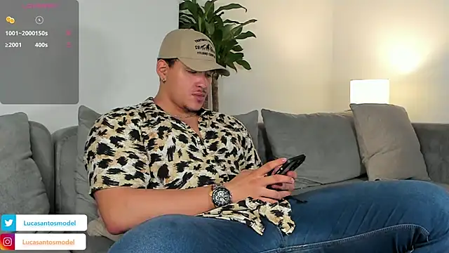 Snapshot of lucasanto_ chatting on 01/11/25, 04:06 lucasanto online show from 01/11/25, 04:06