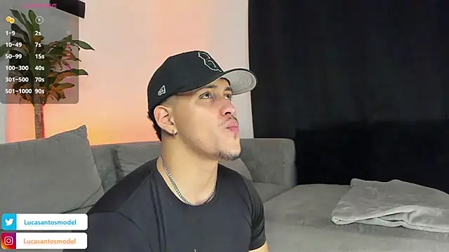 Snapshot of lucasanto_ chatting on 03/14/25, 06:10 lucasanto online show from 03/14/25, 06:10