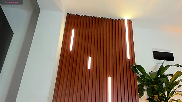 Snapshot of lucasanto_ chatting on 10/23/25, 01:16 lucasanto online show from 10/23/25, 01:16