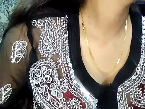 Aarvi Arora online show from 01/12/26, 11:59