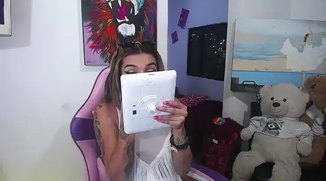 Snapshot of Dy_Hanna chatting on 01/11/25, 01:48 Dy Hanna online show from 01/11/25, 01:48