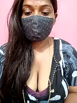 Snapshot of Renuma chatting on 01/11/25, 04:48 Renuma online show from 01/11/25, 04:48