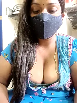 Snapshot of Renuma chatting on 02/16/25, 08:43 Renuma online show from 02/16/25, 08:43