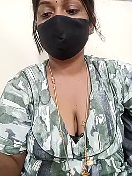 Snapshot of Renuma chatting on 02/22/25, 04:07 Renuma online show from 02/22/25, 04:07