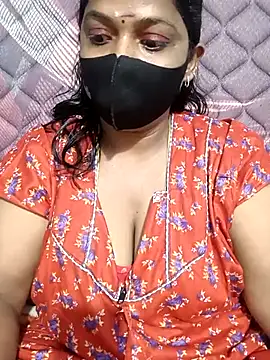 Snapshot of Renuma chatting on 09/19/25, 08:38 Renuma online show from 09/19/25, 08:38