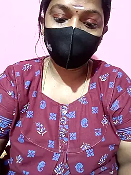 Snapshot of Renuma chatting on 09/25/25, 06:11 Renuma online show from 09/25/25, 06:11