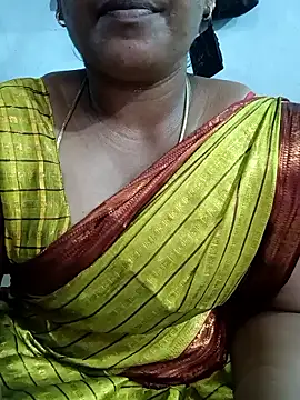 Snapshot of Renuma chatting on 10/05/25, 08:23 Renuma online show from 10/05/25, 08:23