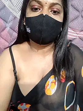 Snapshot of Renuma chatting on 12/22/25, 07:27 Renuma online show from 12/22/25, 07:27