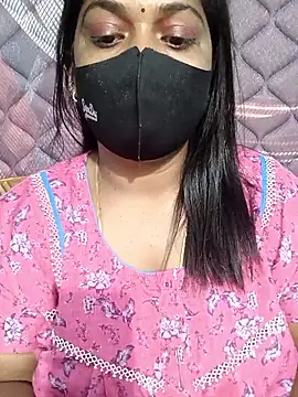 Snapshot of Renuma chatting on 01/13/26, 11:26 Renuma online show from 01/13/26, 11:26