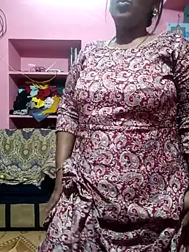 Snapshot of Renuma chatting on 01/31/26, 07:23 Renuma online show from 01/31/26, 07:23