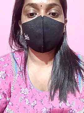 Snapshot of Renuma chatting on 02/13/26, 05:42 Renuma online show from 02/13/26, 05:42