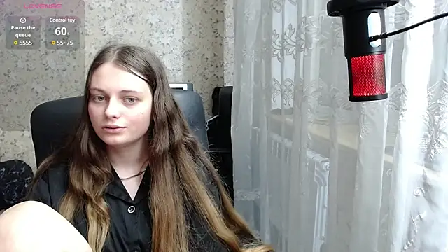 Nana Hot online show from 12/13/24, 08:15