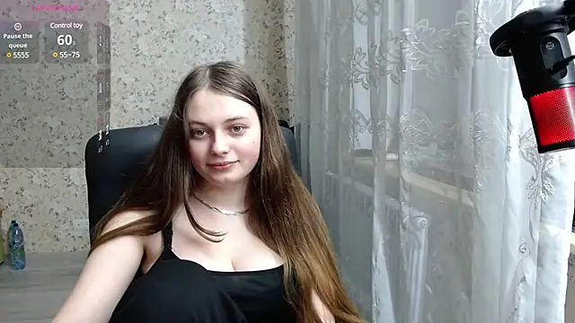 Nana Hot online show from 01/03/25, 04:37