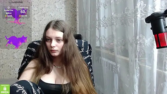 Nana Hot online show from 02/06/25, 04:25