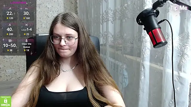 Nana Hot online show from 03/06/25, 07:32