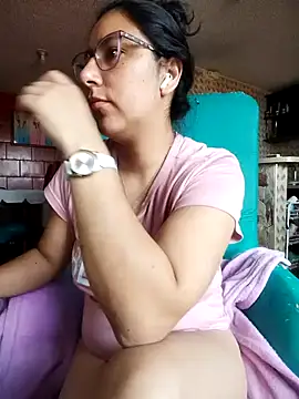 Snapshot of Im_Alma_ chatting on 06/03/26, 02:33 Im Alma online show from 06/03/26, 02:33