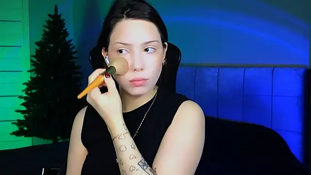 Snapshot of Stacy_Gonzales_ chatting on 12/18/24, 06:21 Stacy Gonzales online show from 12/18/24, 06:21