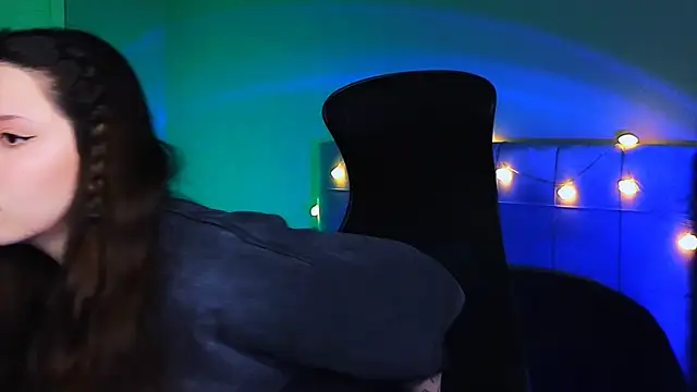 Snapshot of Stacy_Gonzales_ chatting on 02/15/25, 06:23 Stacy Gonzales online show from 02/15/25, 06:23