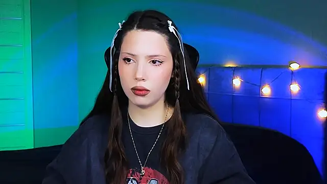 Snapshot of Stacy_Gonzales_ chatting on 02/15/25, 09:27 Stacy Gonzales online show from 02/15/25, 09:27