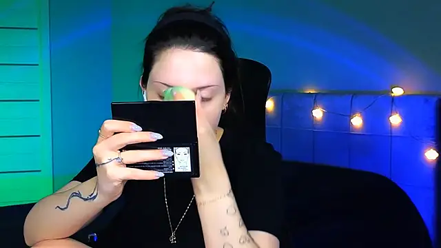 Snapshot of Stacy_Gonzales_ chatting on 03/12/25, 05:57 Stacy Gonzales online show from 03/12/25, 05:57