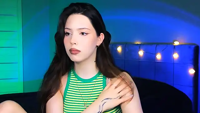 Snapshot of Stacy_Gonzales_ chatting on 03/13/25, 09:32 Stacy Gonzales online show from 03/13/25, 09:32