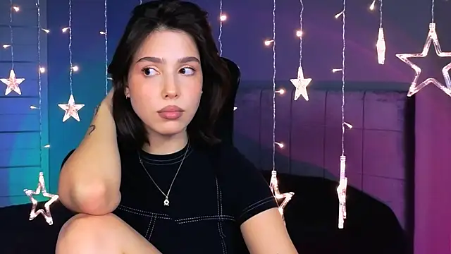 Snapshot of Stacy_Gonzales_ chatting on 10/09/25, 12:25 Stacy Gonzales online show from 10/09/25, 12:25