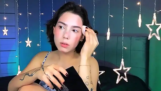 Snapshot of Stacy_Gonzales_ chatting on 10/26/25, 06:30 Stacy Gonzales online show from 10/26/25, 06:30