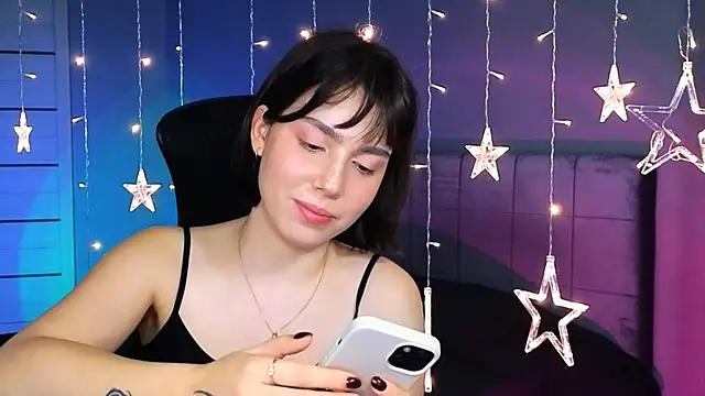 Snapshot of Stacy_Gonzales_ chatting on 11/05/25, 10:37 Stacy Gonzales online show from 11/05/25, 10:37