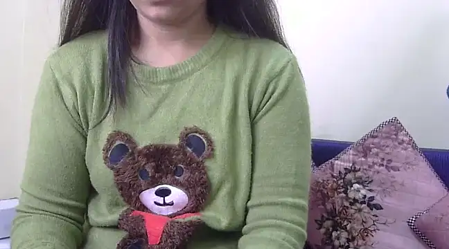 Snapshot of WildRuhi20 chatting on 01/06/25, 04:15 WildRuhi20 online show from 01/06/25, 04:15