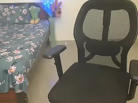 WildRuhi20 online show from 03/19/26, 05:22