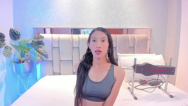 Snapshot of RoseTaylor__ chatting on 10/29/25, 05:10 RoseTaylor online show from 10/29/25, 05:10