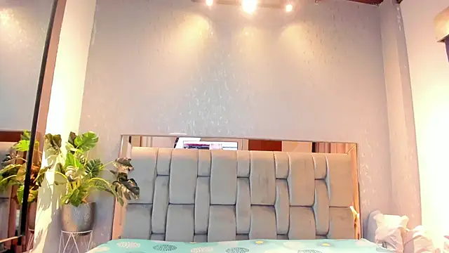 RoseTaylor   online show from 04/03/26, 05:05