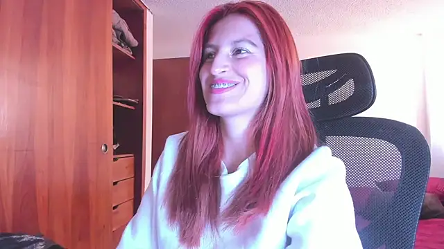 GiaRoussel online show from 04/21/26, 02:23