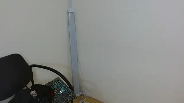 JessicaRabbit04 online show from 09/27/25, 03:44