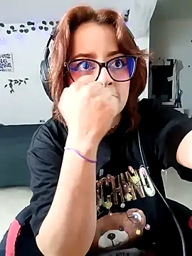 Lin-cute online show from 12/15/24, 11:09