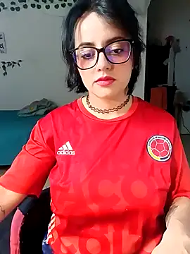 Lin-cute online show from 02/06/25, 05:03