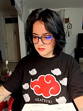 Lin-cute online show from 03/19/25, 08:12