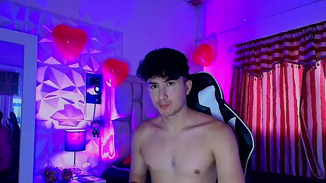 santyago taylor online show from 02/21/25, 10:37