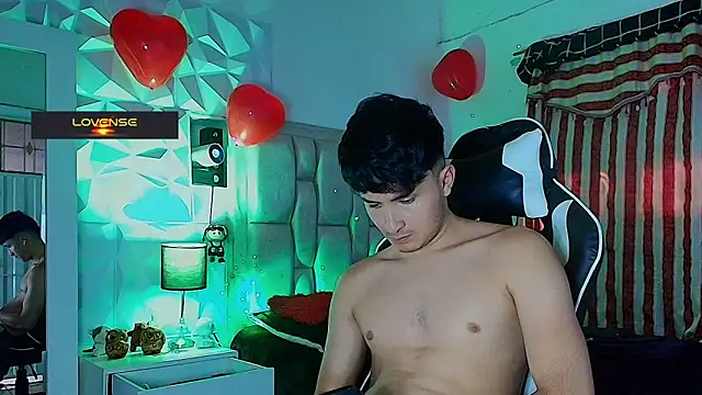 santyago taylor online show from 02/27/25, 07:26