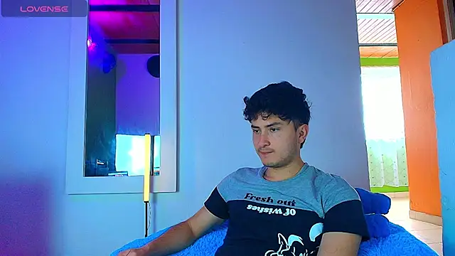 santyago taylor online show from 11/27/25, 06:54