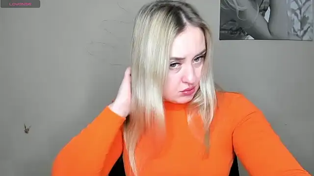 Snapshot of KennaJamess8 chatting on 01/09/25, 07:08 KennaJamess8 online show from 01/09/25, 07:08