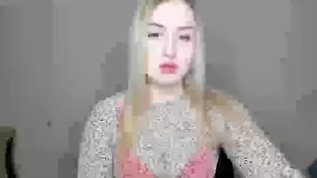 Snapshot of KennaJamess8 chatting on 03/06/25, 04:07 KennaJamess8 online show from 03/06/25, 04:07