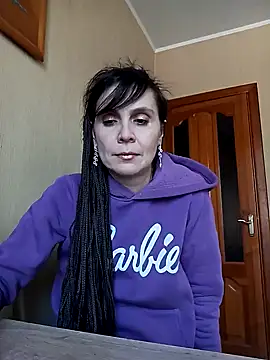 Francenia lolis online show from 02/21/25, 12:06