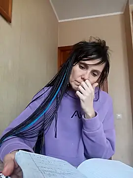 Francenia lolis online show from 02/22/26, 11:20