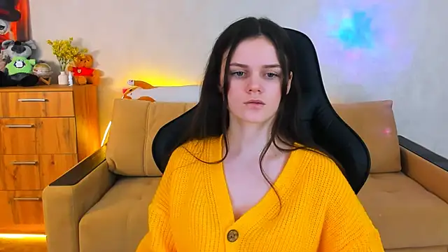 Lora Cain online show from 12/05/24, 05:17