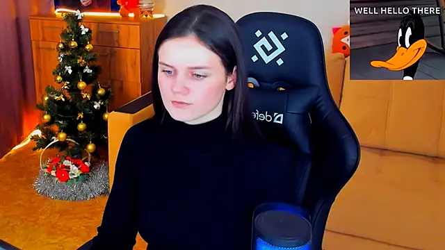 Lora Cain online show from 12/22/24, 02:06