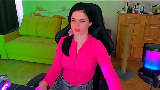 Lora Cain online show from 03/10/25, 08:26