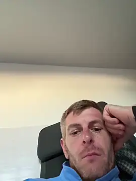 adrian90bi11 online show from 05/27/26, 03:53
